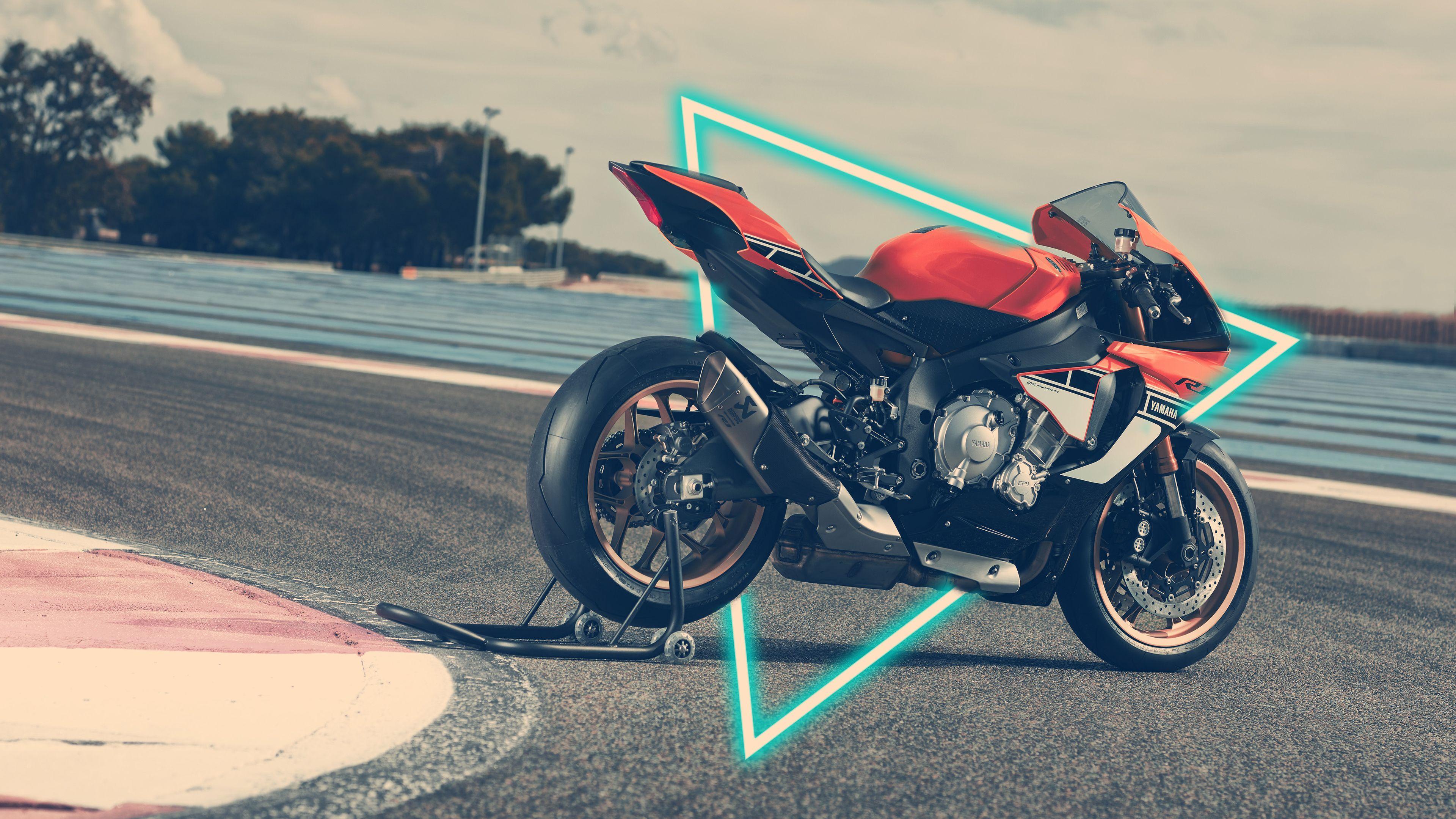 Yamaha R1 Akrapovic Exhaust Wallpaper