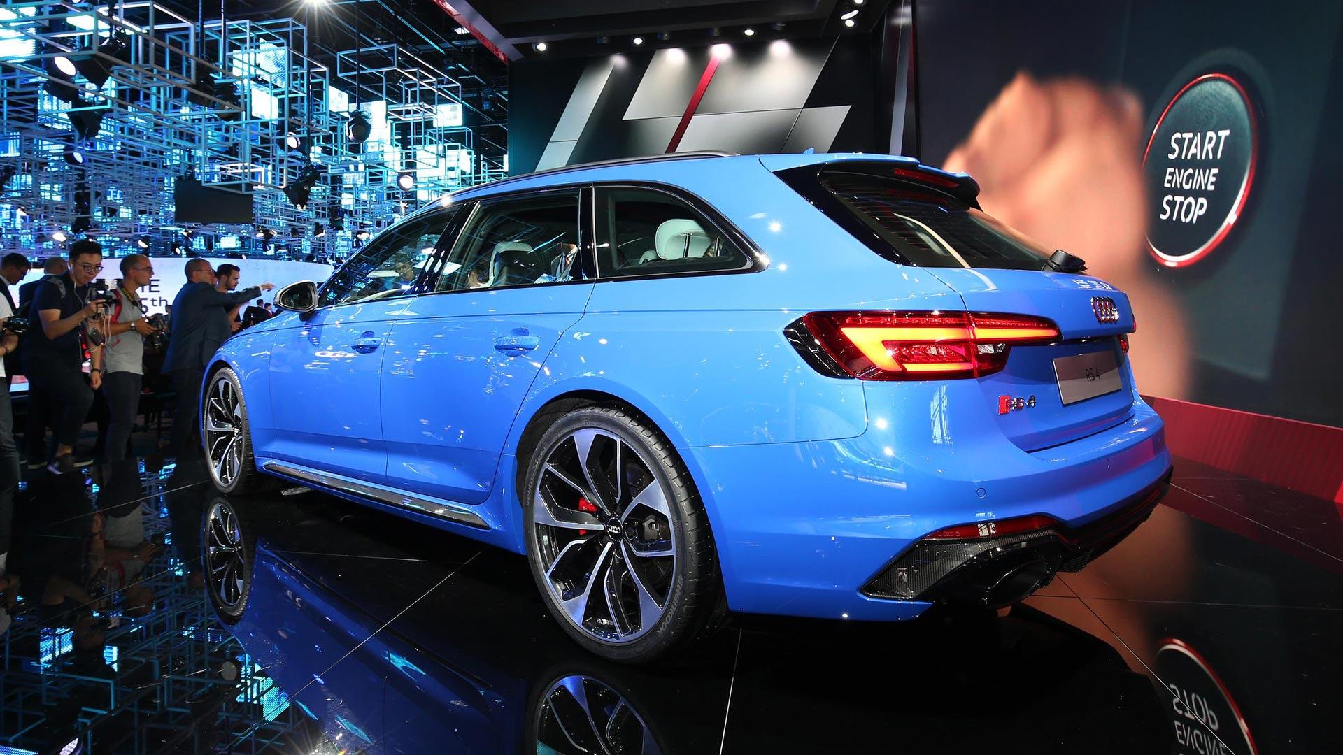 Hop Inside The Audi RS4 Avant While It Laps The Nrburgring
