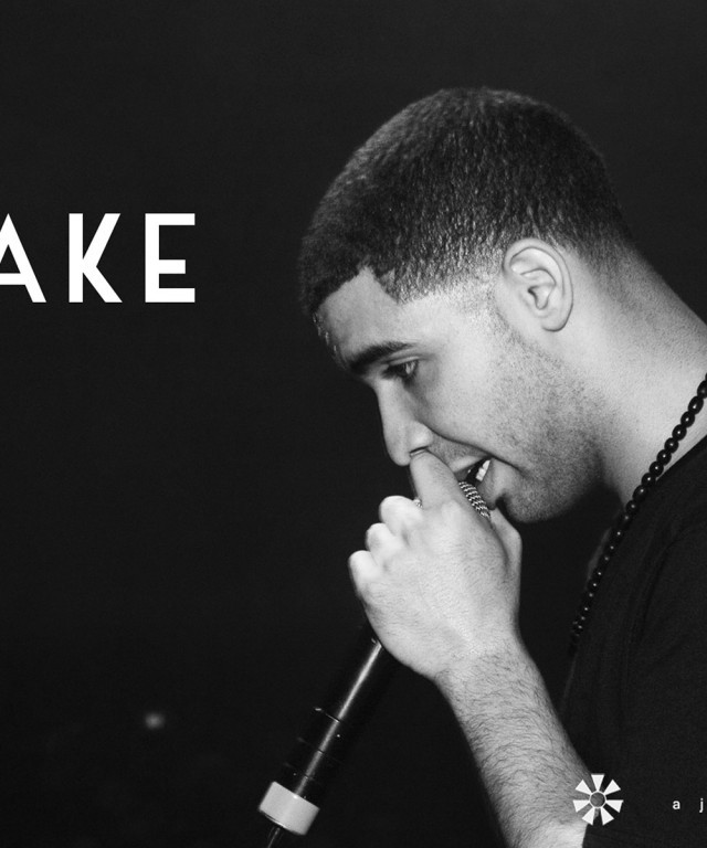 Drake With Mic Rap Wallpaper