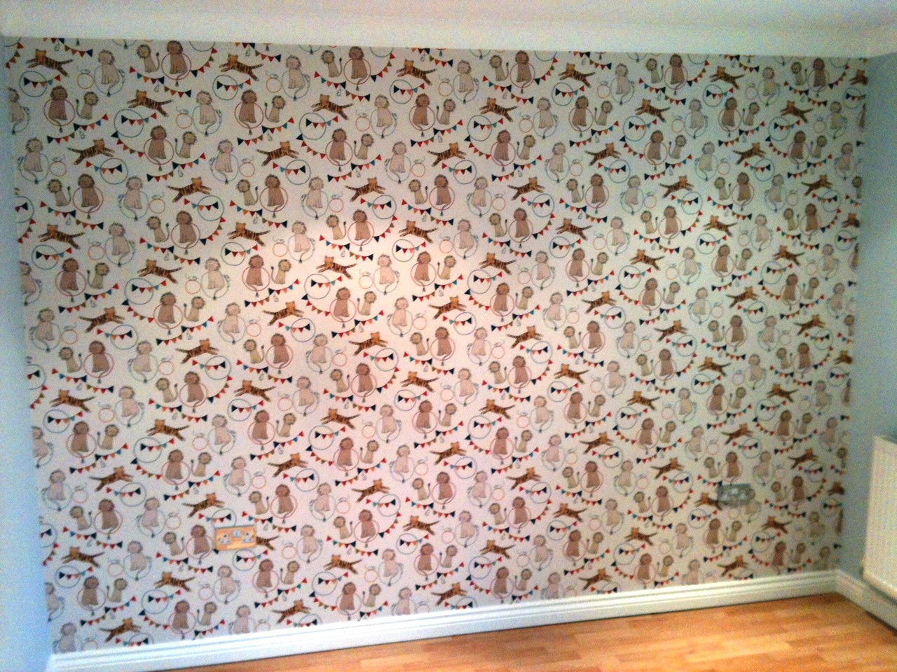 Miltion And King Wallpapered Feature Wall
