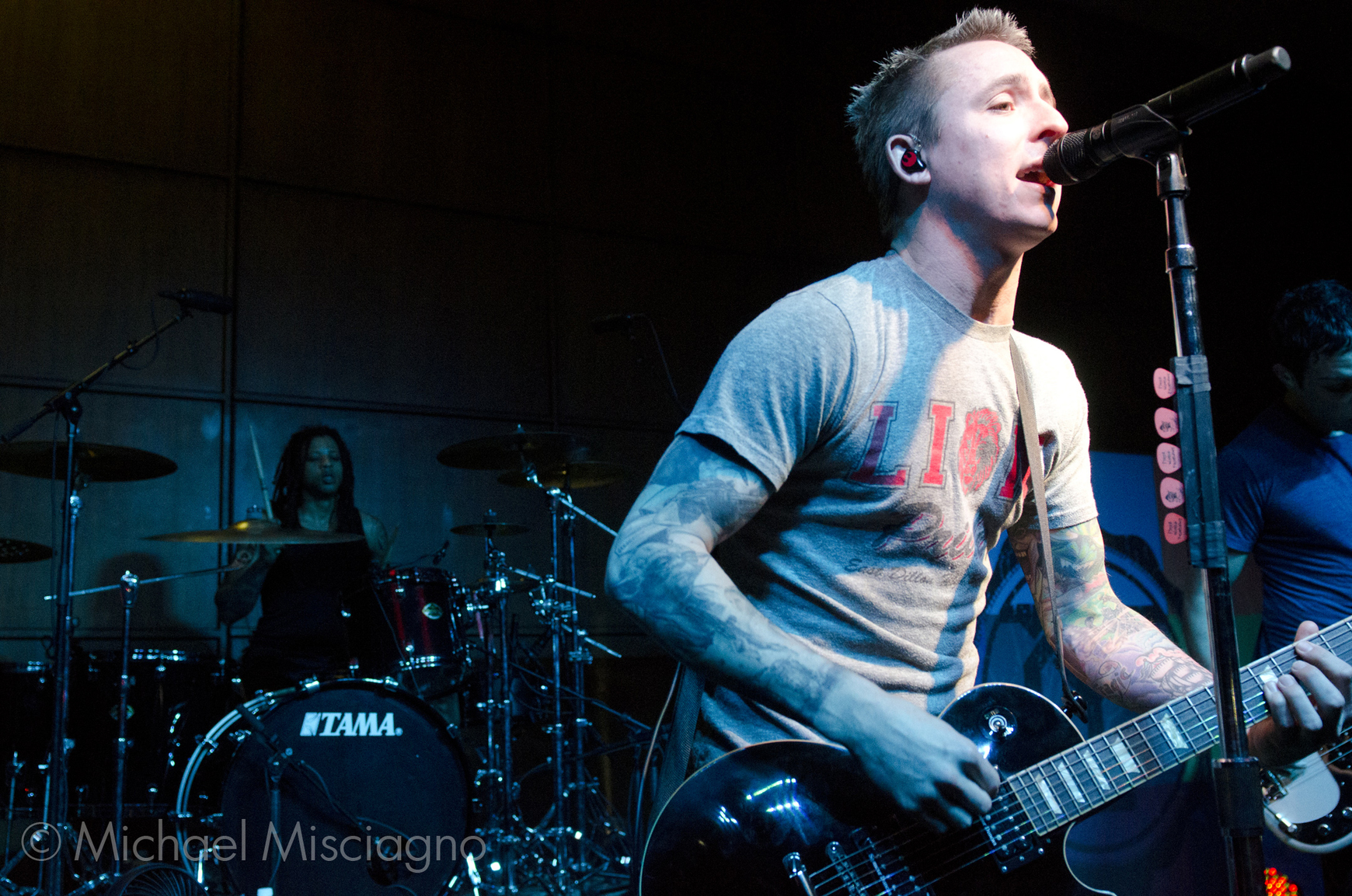 Yellowcard Massacres Stage With Lights And Sounds Onward State