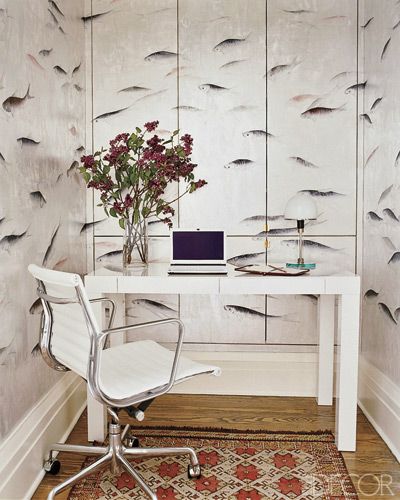De Gournay Wallpaper Handpainted With Shimmering Fish Enlivens A