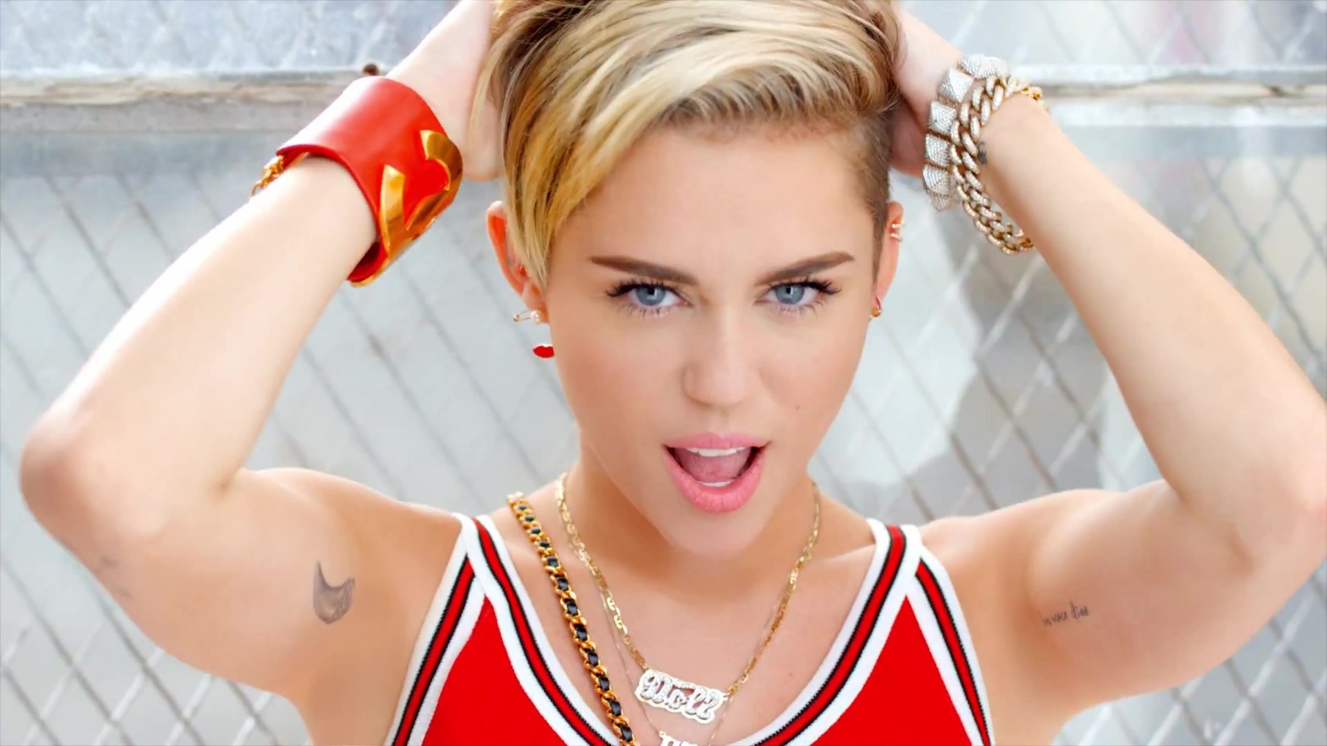 Miley Cyrus Wallpaper Image