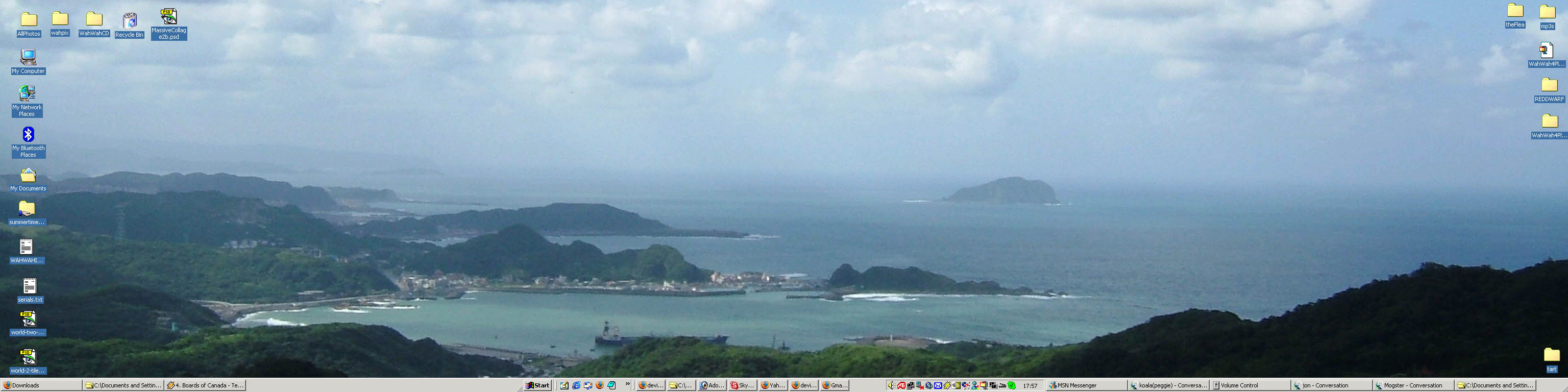 triple monitor wallpaper by gazy customization desktop screenshots