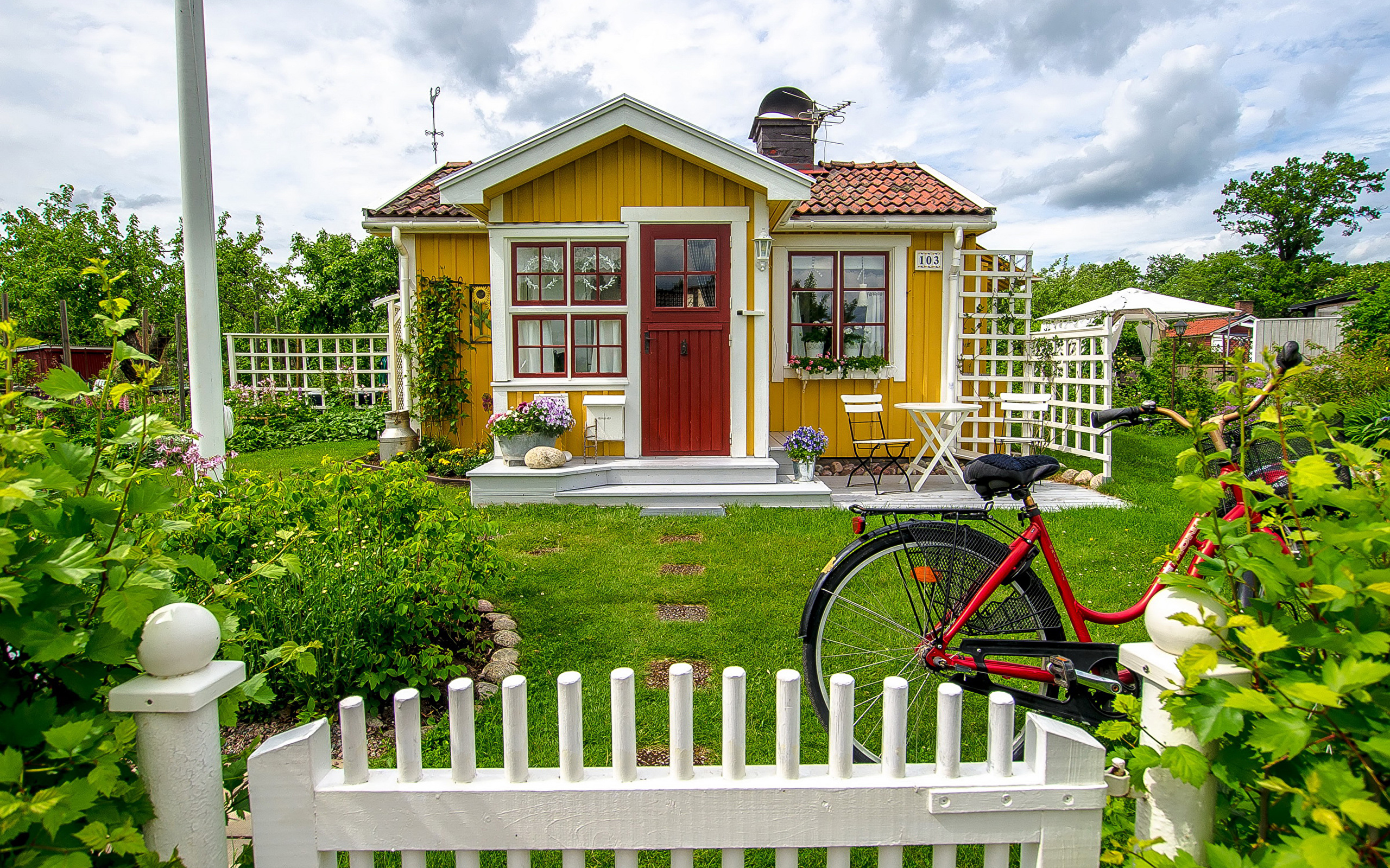 Photo Sweden Uppsala Bike Cities Shrubs Houses Design