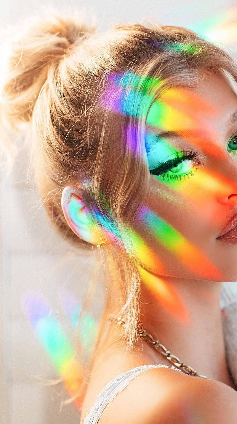 Famous Tiktokers Loren Gray Rainbow Glow Hgogjv0kuz1j5pvm Wallpaper