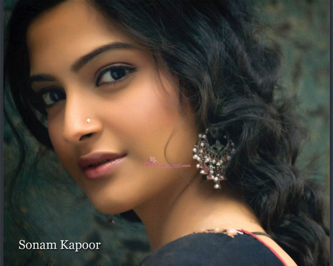 Smartest Beautiful Female Celebrity Bollywood HD Wallpaper Hub