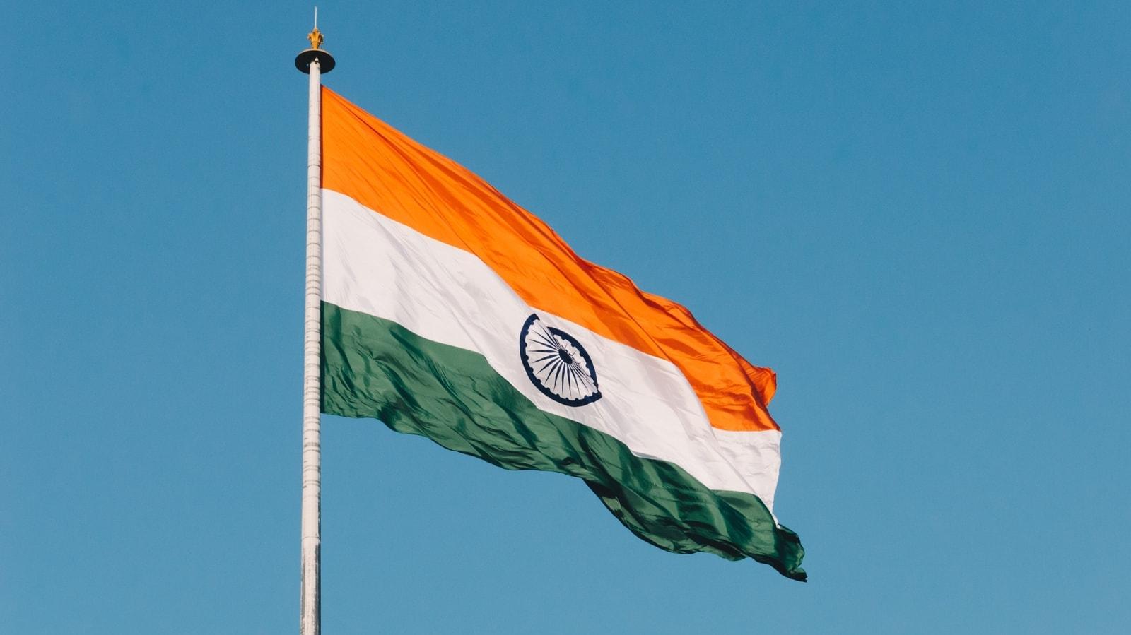 Independence Day Dos And Don Ts To Follow While Hoisting