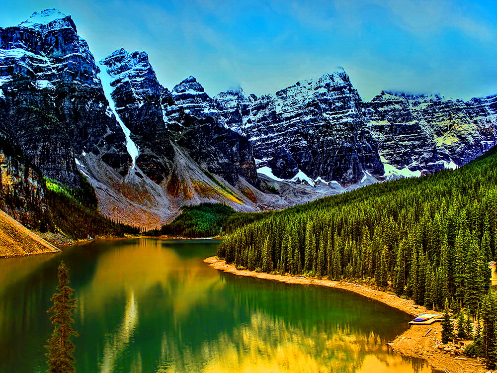 Beautiful Mountain Lake Wallpaper