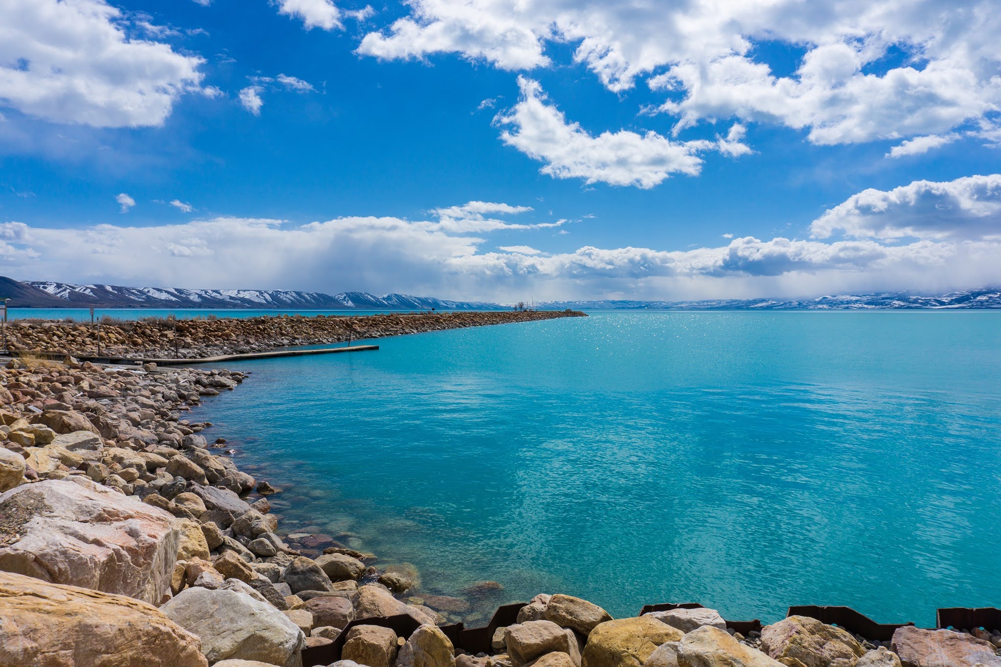 Bear Lake In June Wallpaper
