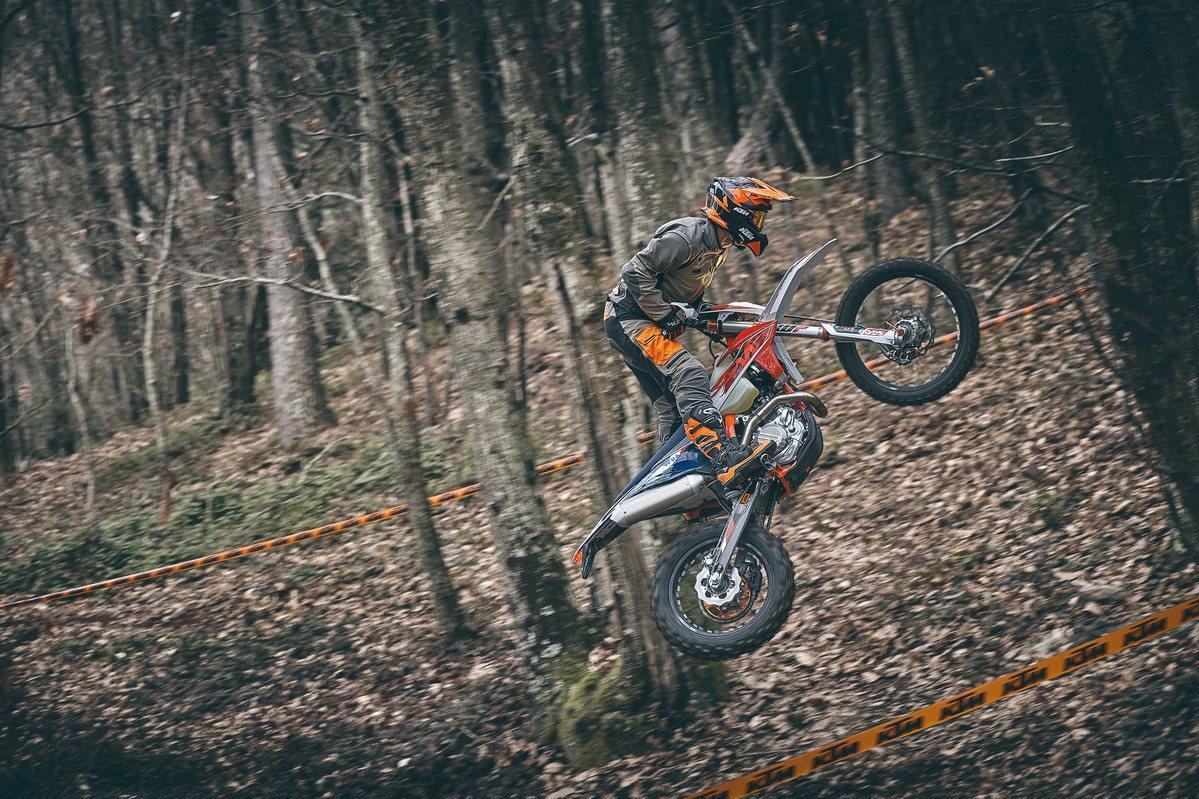 Ktm S Enduro Roster Features Homage To World Old Visordown