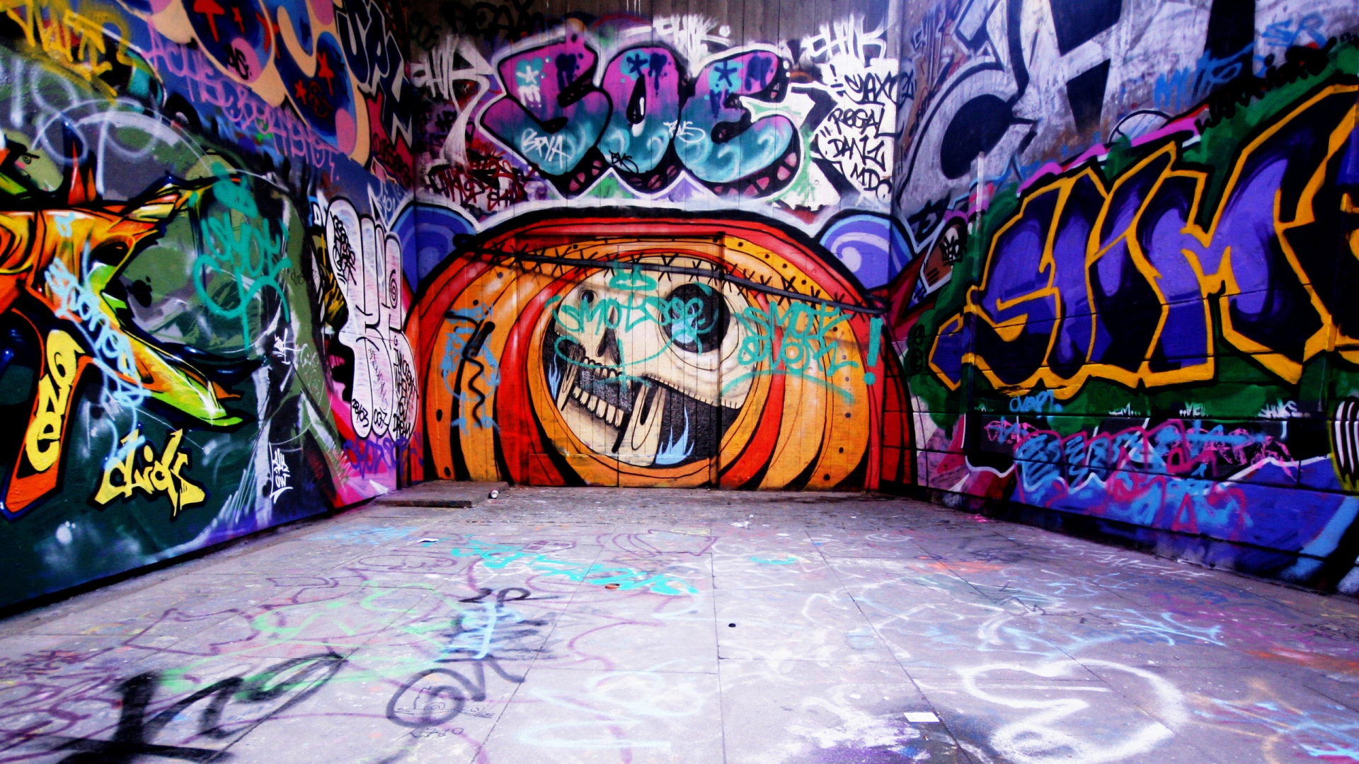 HD Wallpaper Creative Graffiti Artworks For 1080p