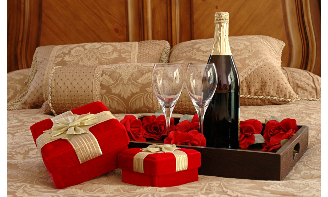 [50+] Romantic Wallpaper for Bedroom on WallpaperSafari