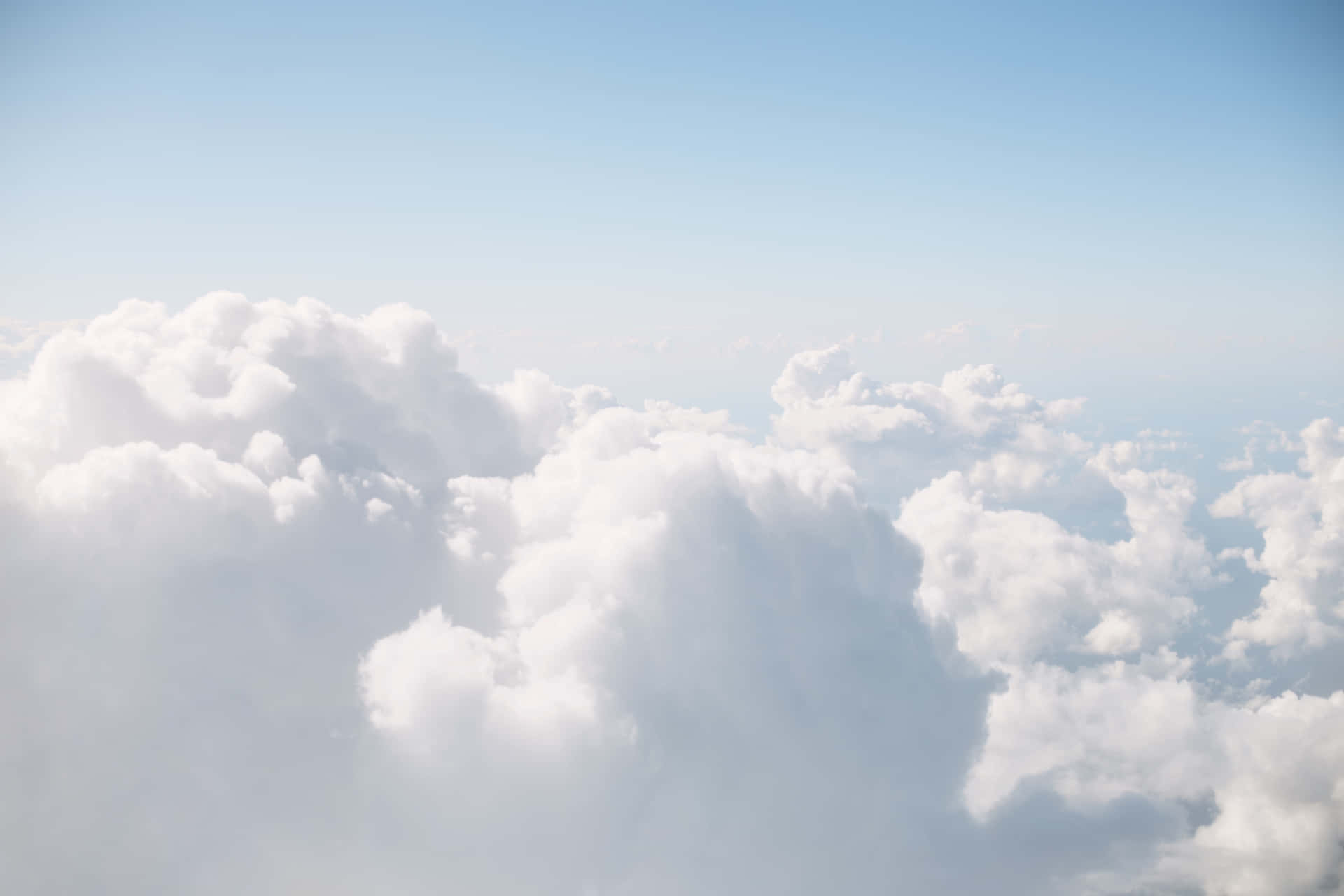 A Breathtaking Of Beautiful Clouds In The Sky Wallpaper
