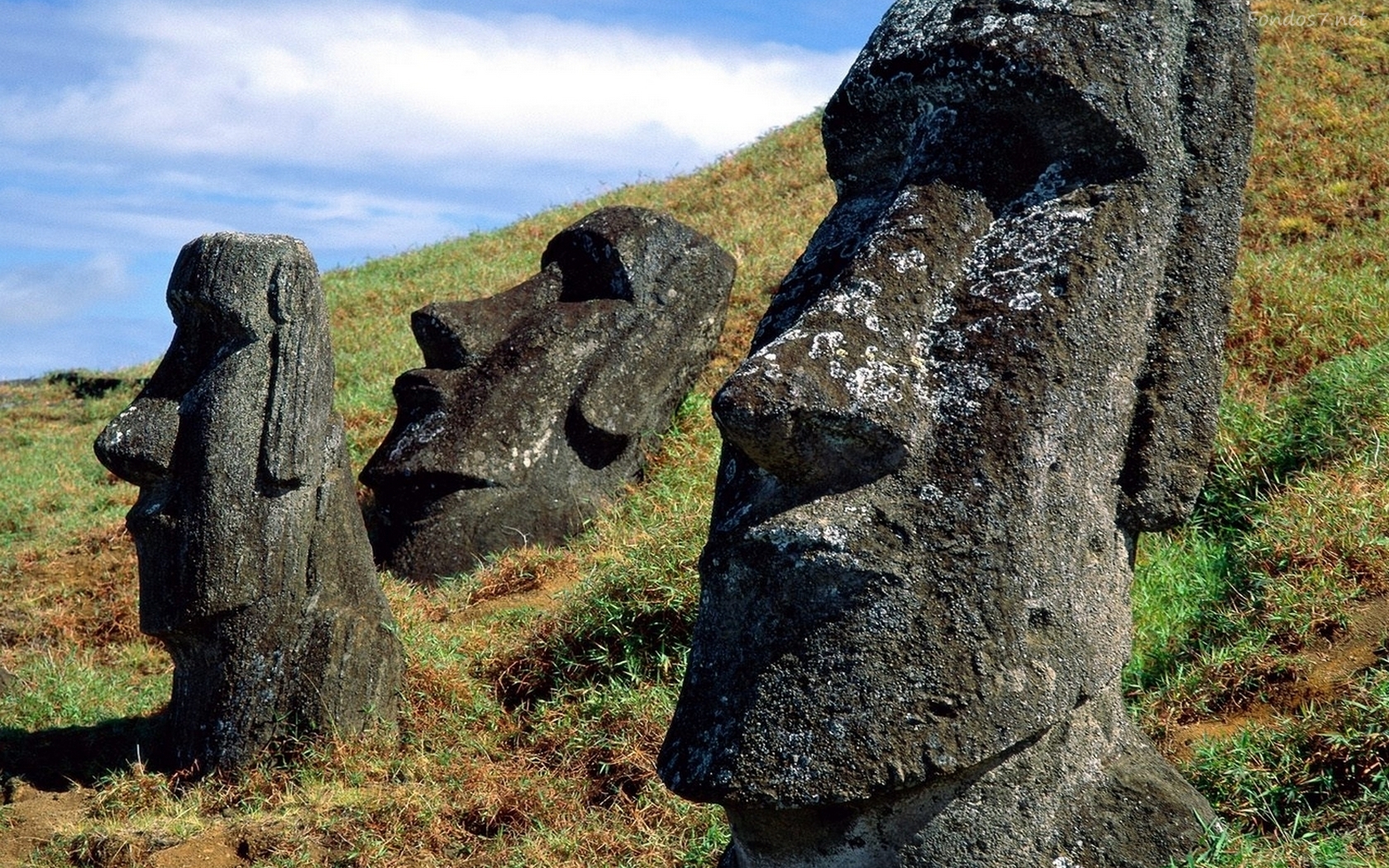 Descargar Fondos De Pantalla Moai Statues HD Widescreen Gratis