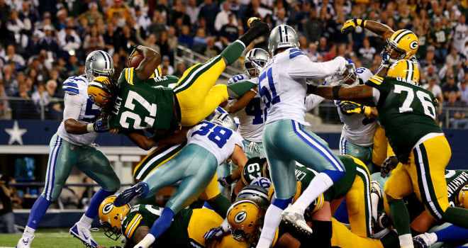 Eddie Lacy Dives Over For The Match Winning ToucHDown