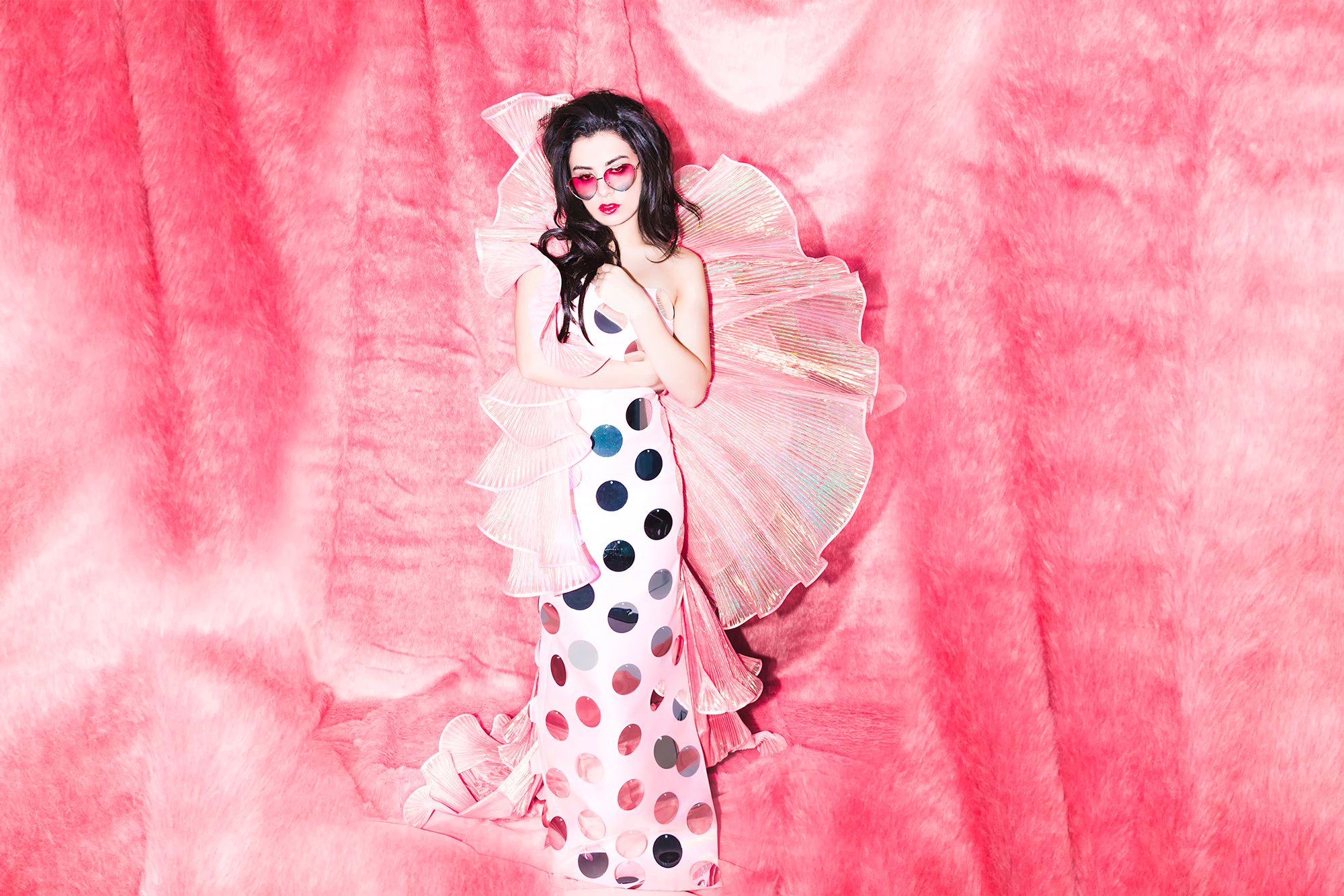 Charli Xcx HD Wallpaper