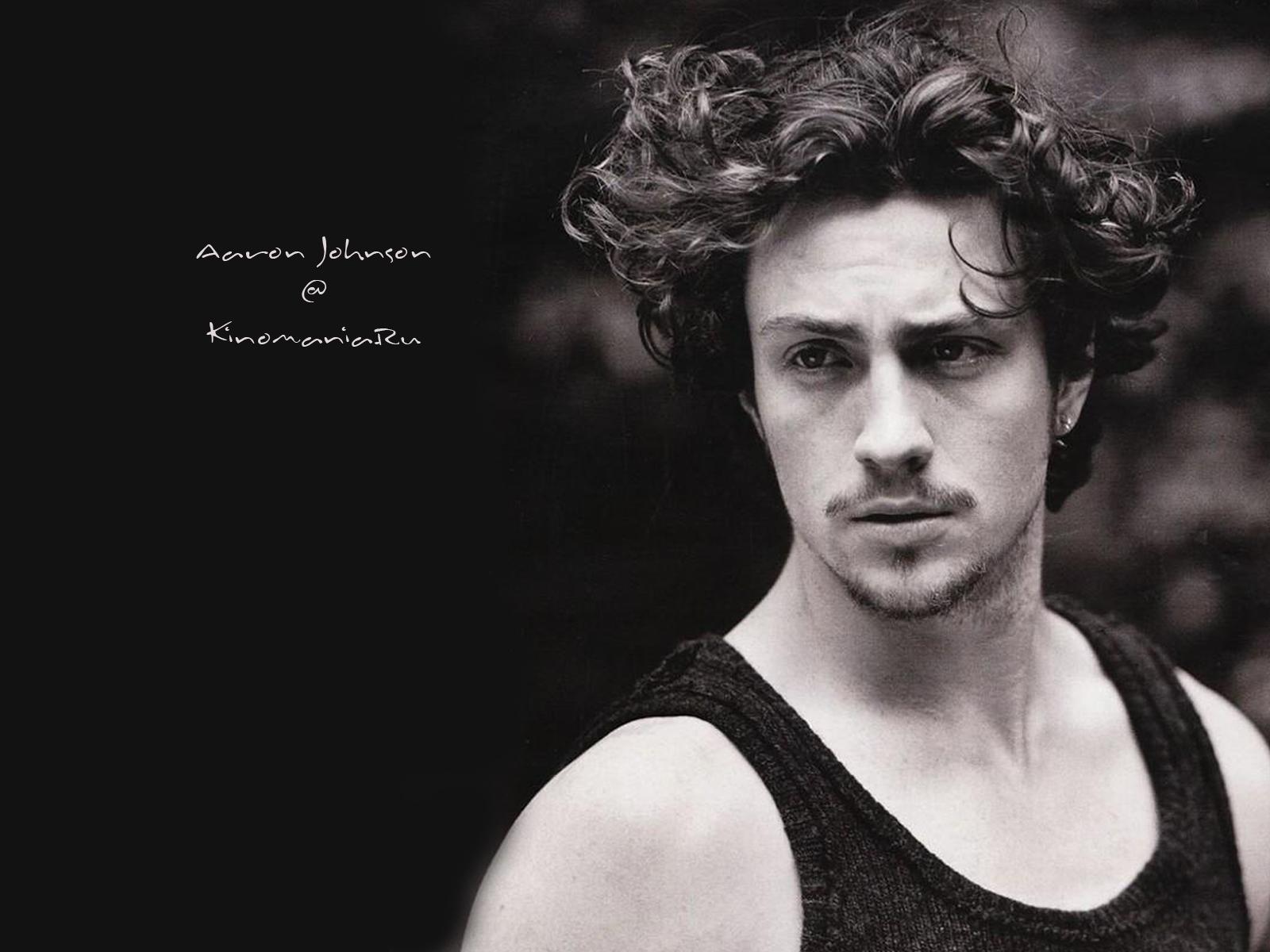 Aaron taylor johnson dancing