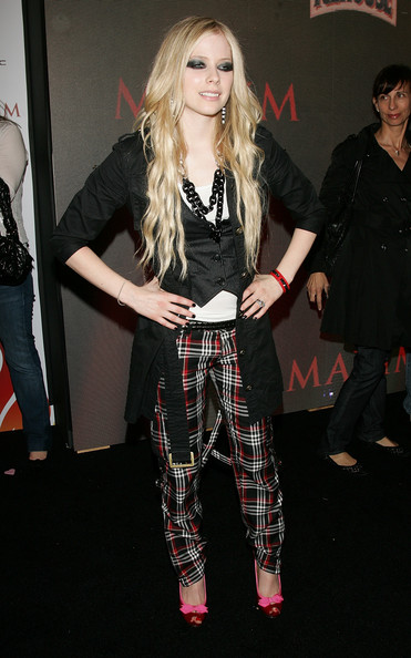 Singer Avril Lavigne Arrives At Maxim Magazine S 8th Annual Hot