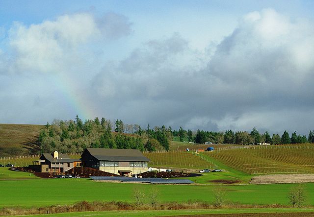Solna and Grand Cru Estates winery off Oregon Route 140 east of w