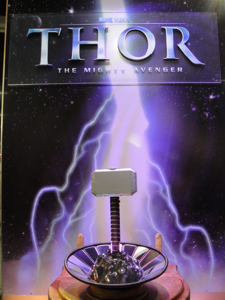 Thor Hammer HD Wallpaper Animation