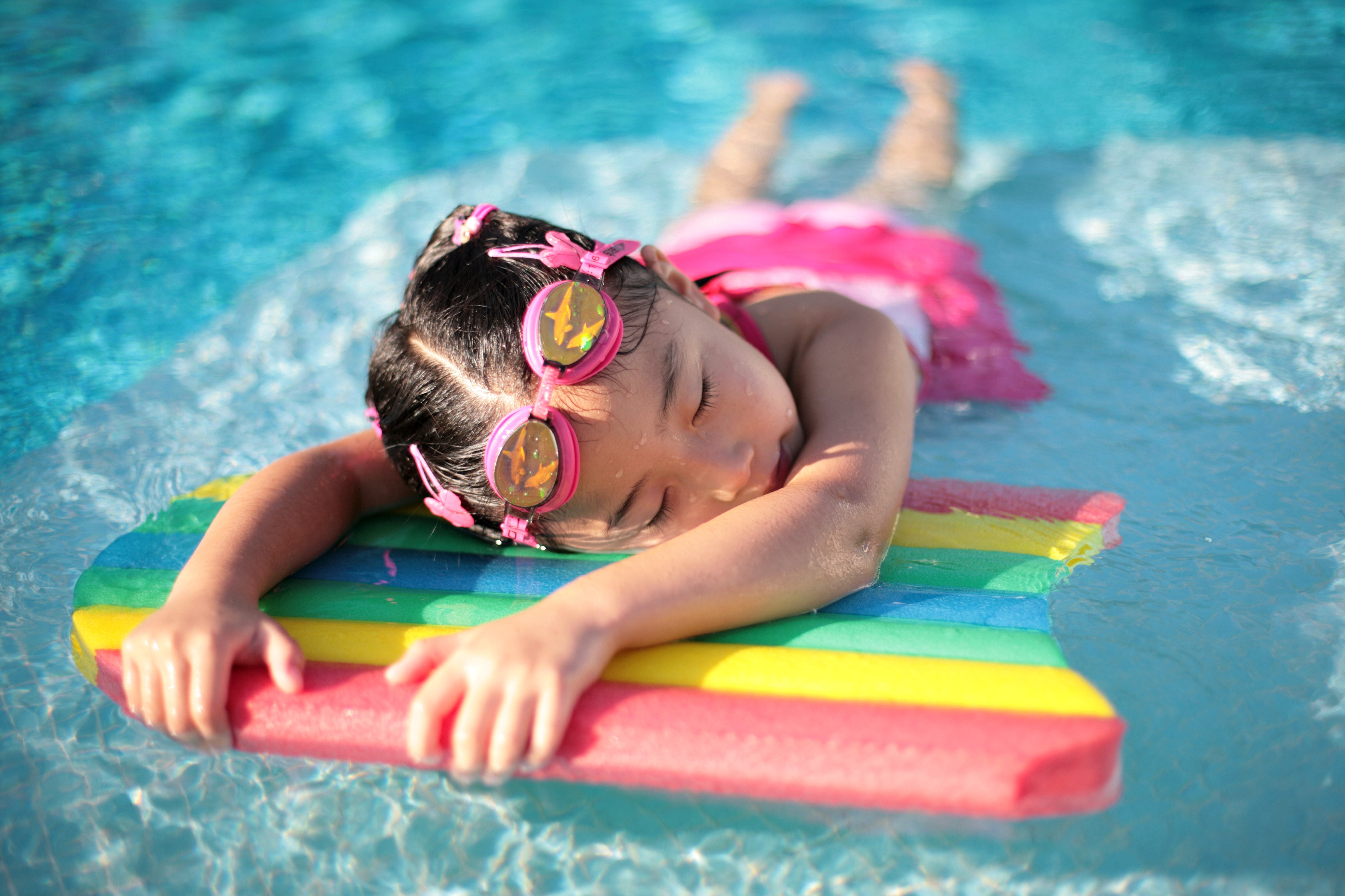 Kid Relax In Swimming Pool New HD Wallpaper