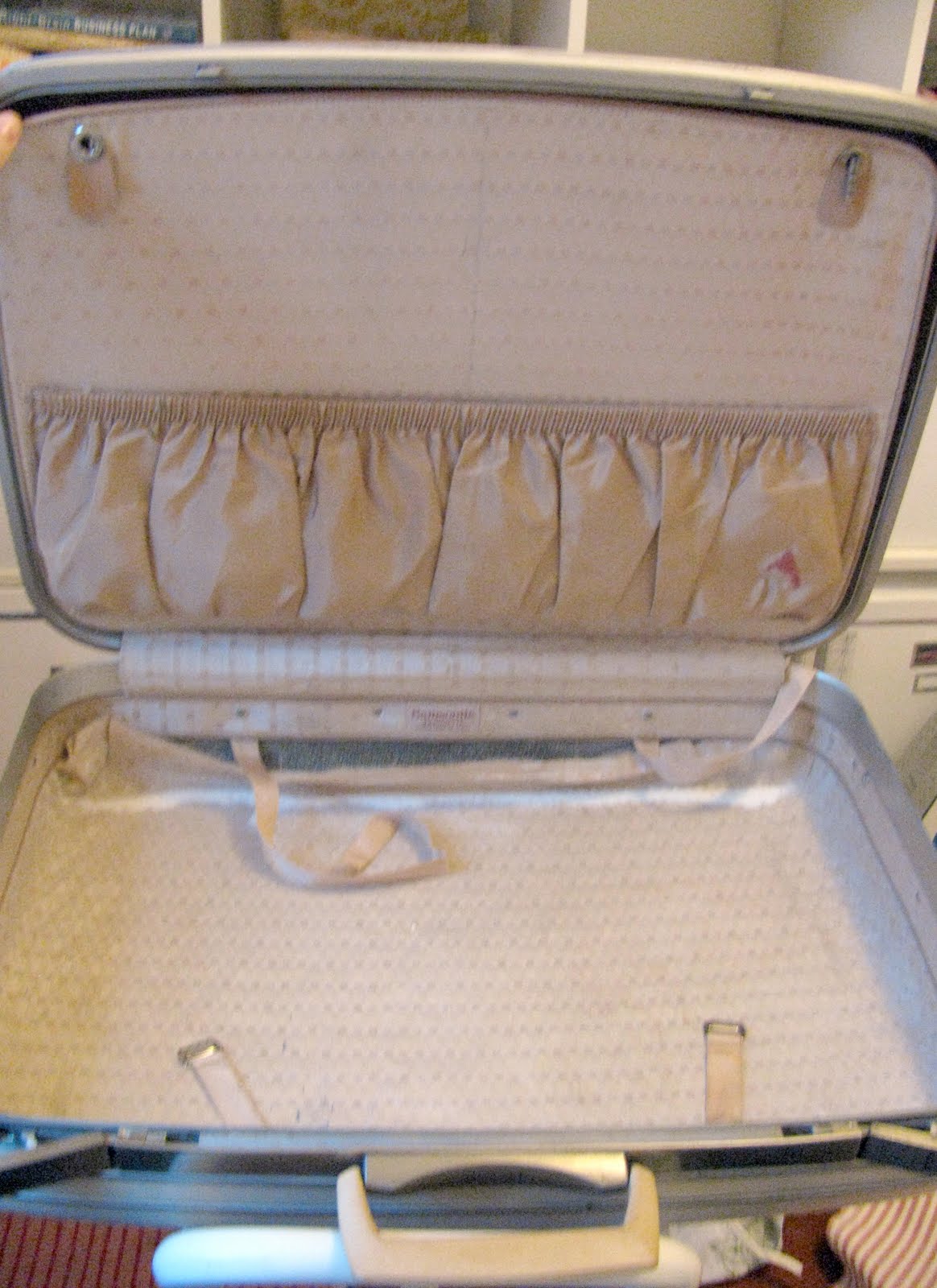 Vintage Suitcase Diy Reupholstered Samsonite With Cath