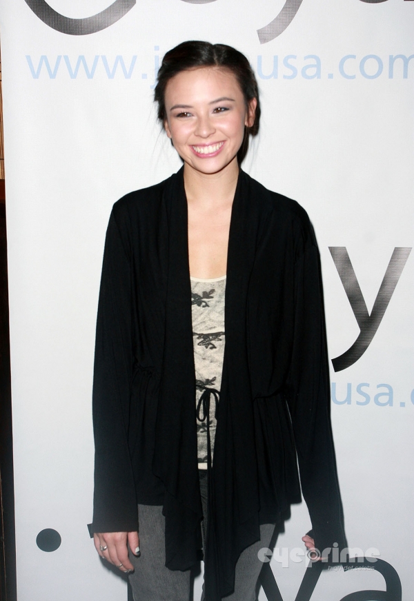Malese Jow Wallpaper