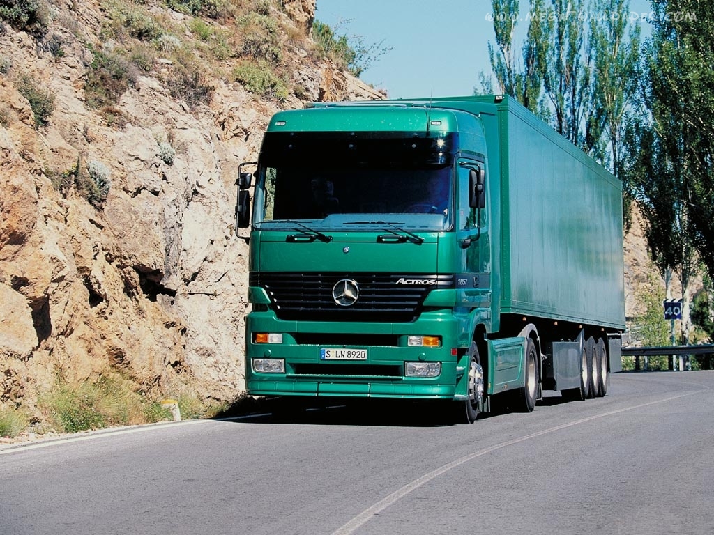Mercedes Tractor Tracks And Trailers