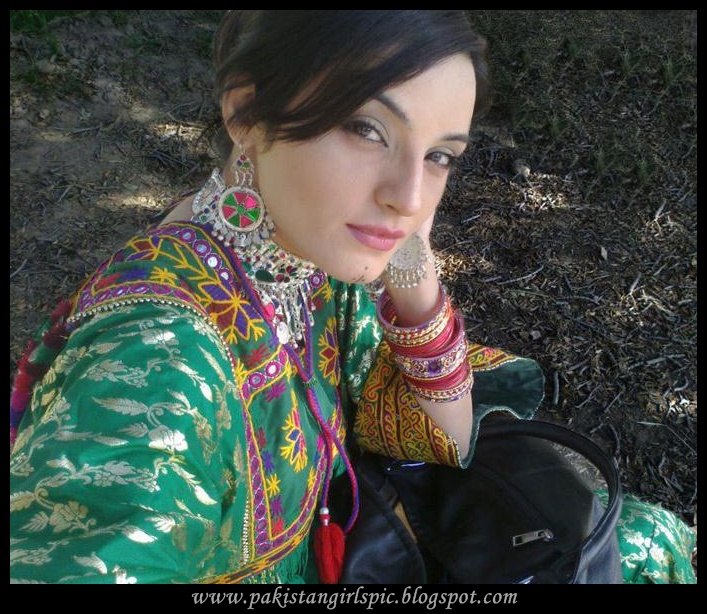 India Girls Hot Photos Sadia Khan Pakistani Actress Wallpaper