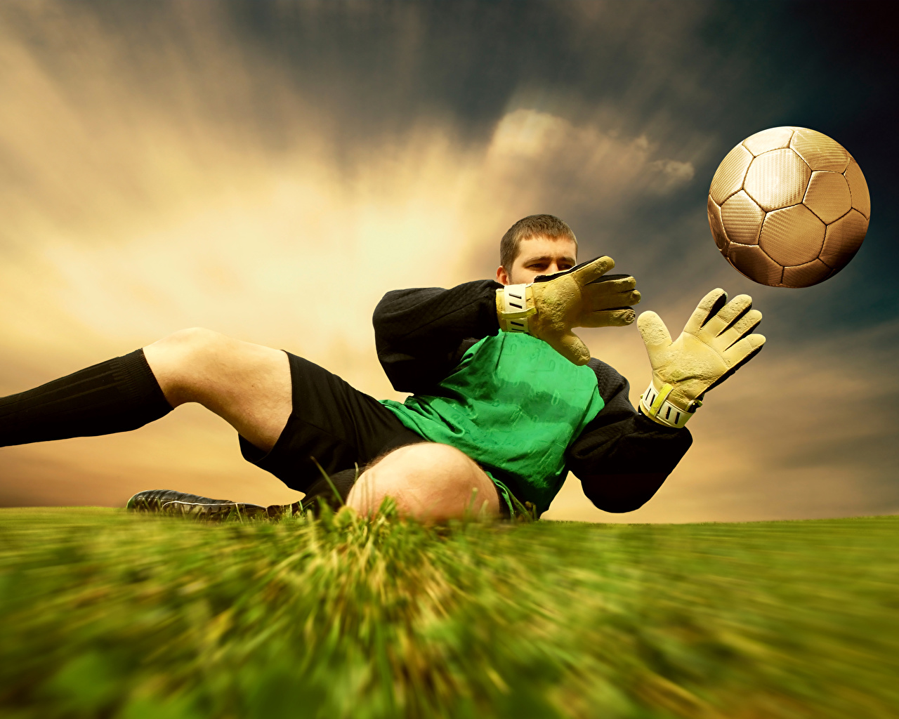 Image Sport Men Ball Glove Footbal Goalkeeper Football