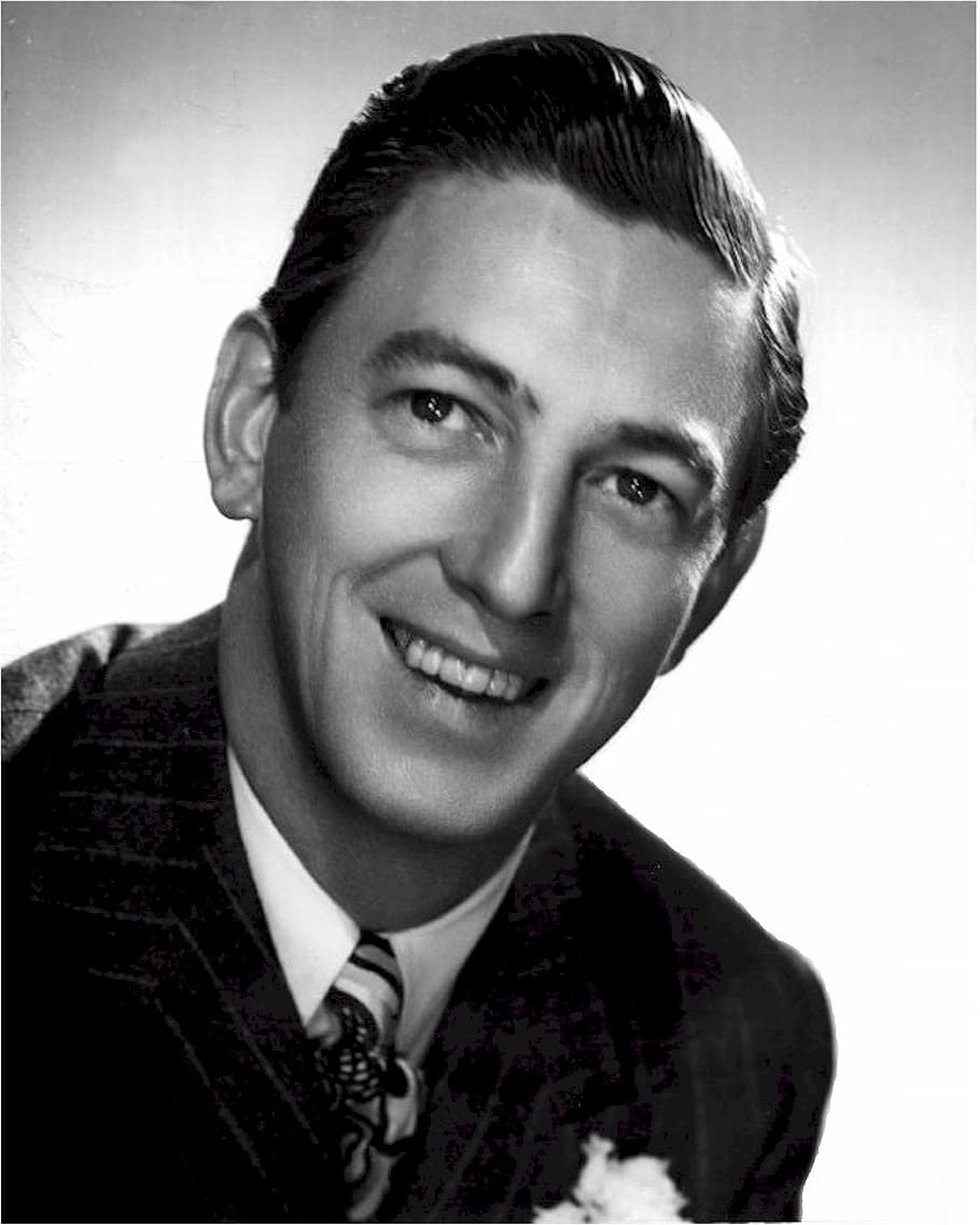 HD Wallpaper Ray Bolger American Entertainer Vaudeville Stage