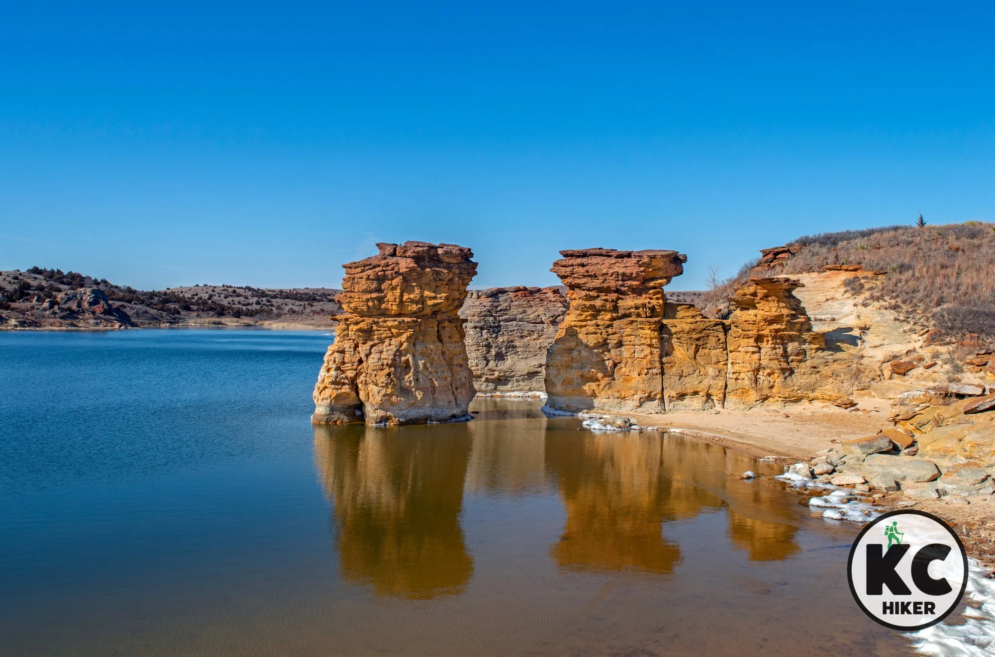 Central Kansas Smoky Hills Give Way To The Rugged Cliffs Of Wilson Wallpaper