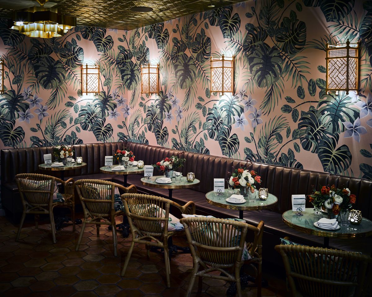 Restaurant Trend Modern Tropical Wallpaper Patterns Are