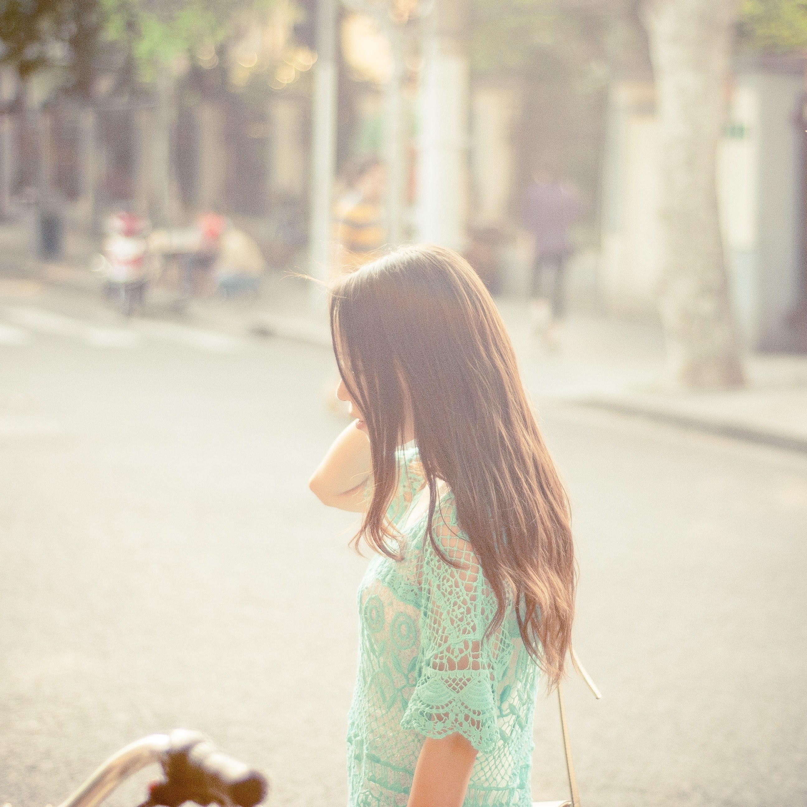 A Woman In Profile Turquoise Lacy Top By Ci Wallpaper