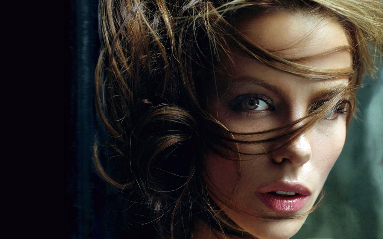 Kate Beckinsale HD Wallpaper Beautiful