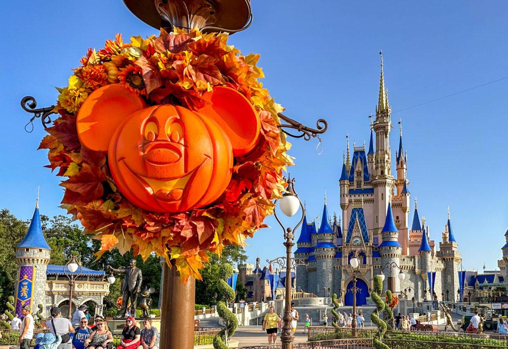 Disney Fall Wallpaper To Make You Feel Festive Mickey