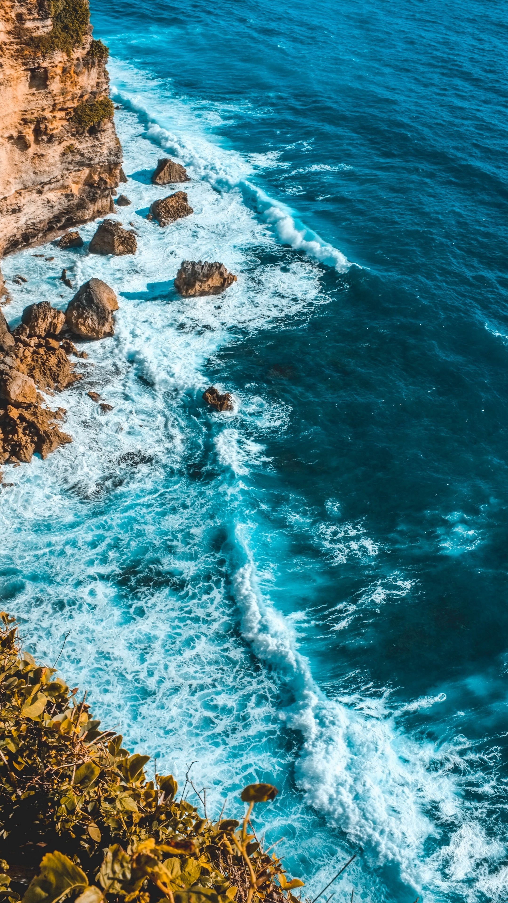 Ocean Wave iPhone Wallpaper