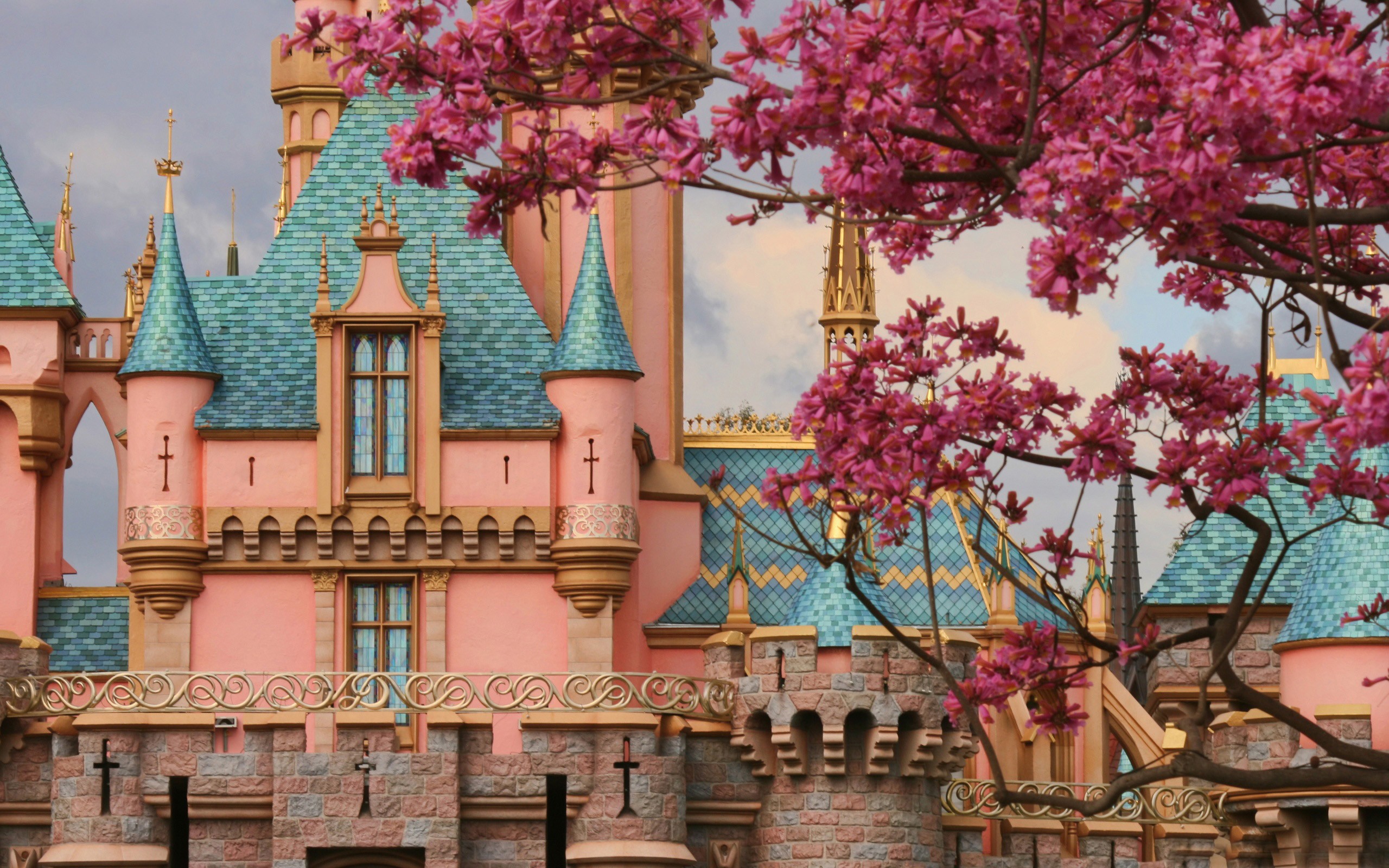 Disneyland Sleeping Beauty Castle Wallpaper Background