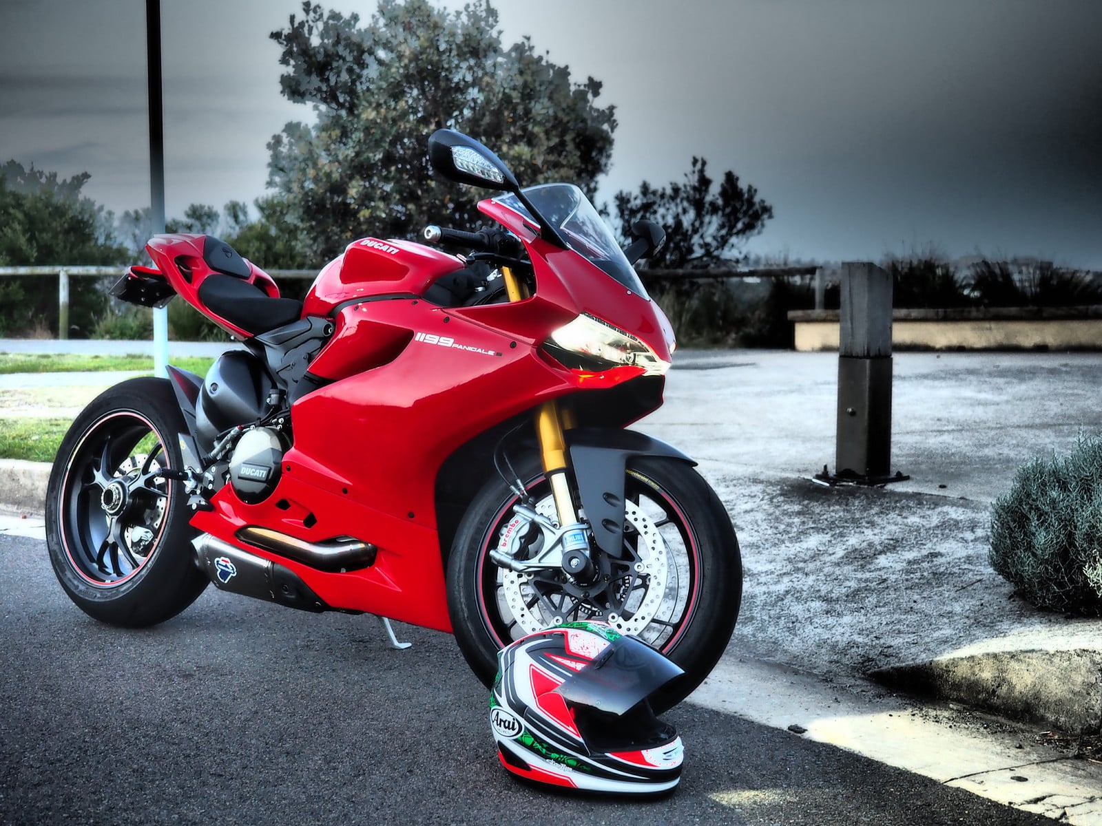 22 Ducati 1199 Panigale wallpapers HD 1600x1200