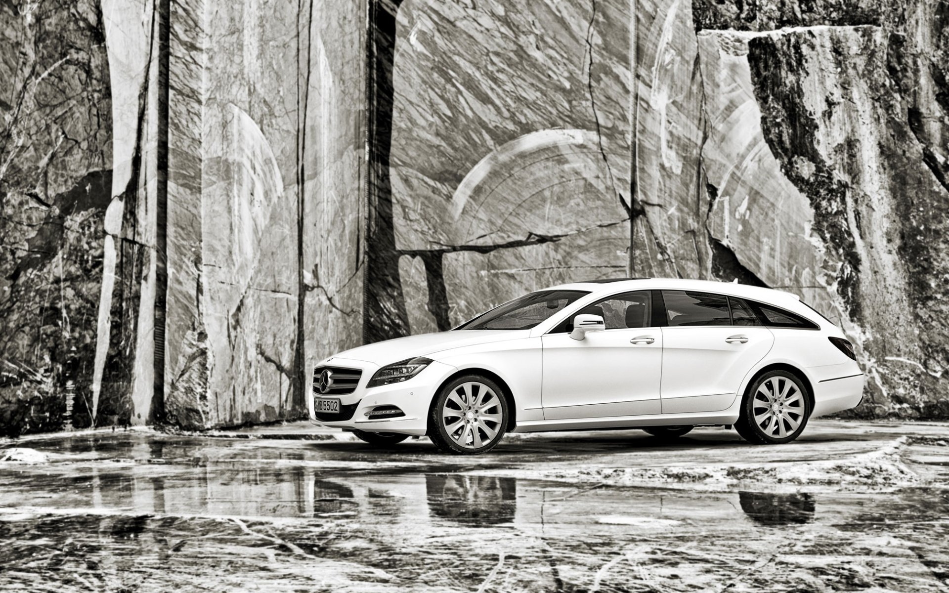 Vehicle Mercedes HD Wallpaper