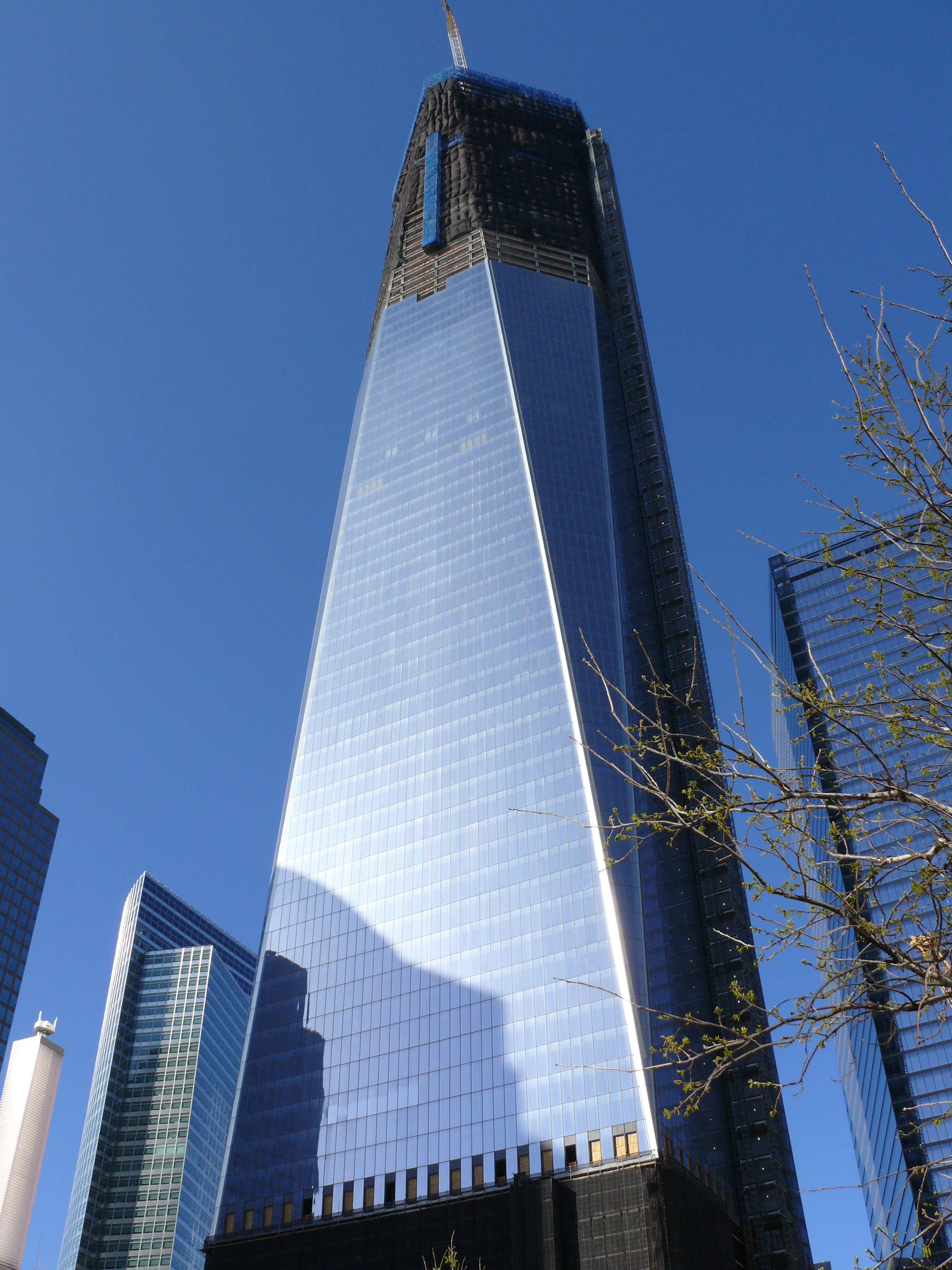 Nya World Trade Center Pyramidform Illuminerad Obelisk Samt Fot