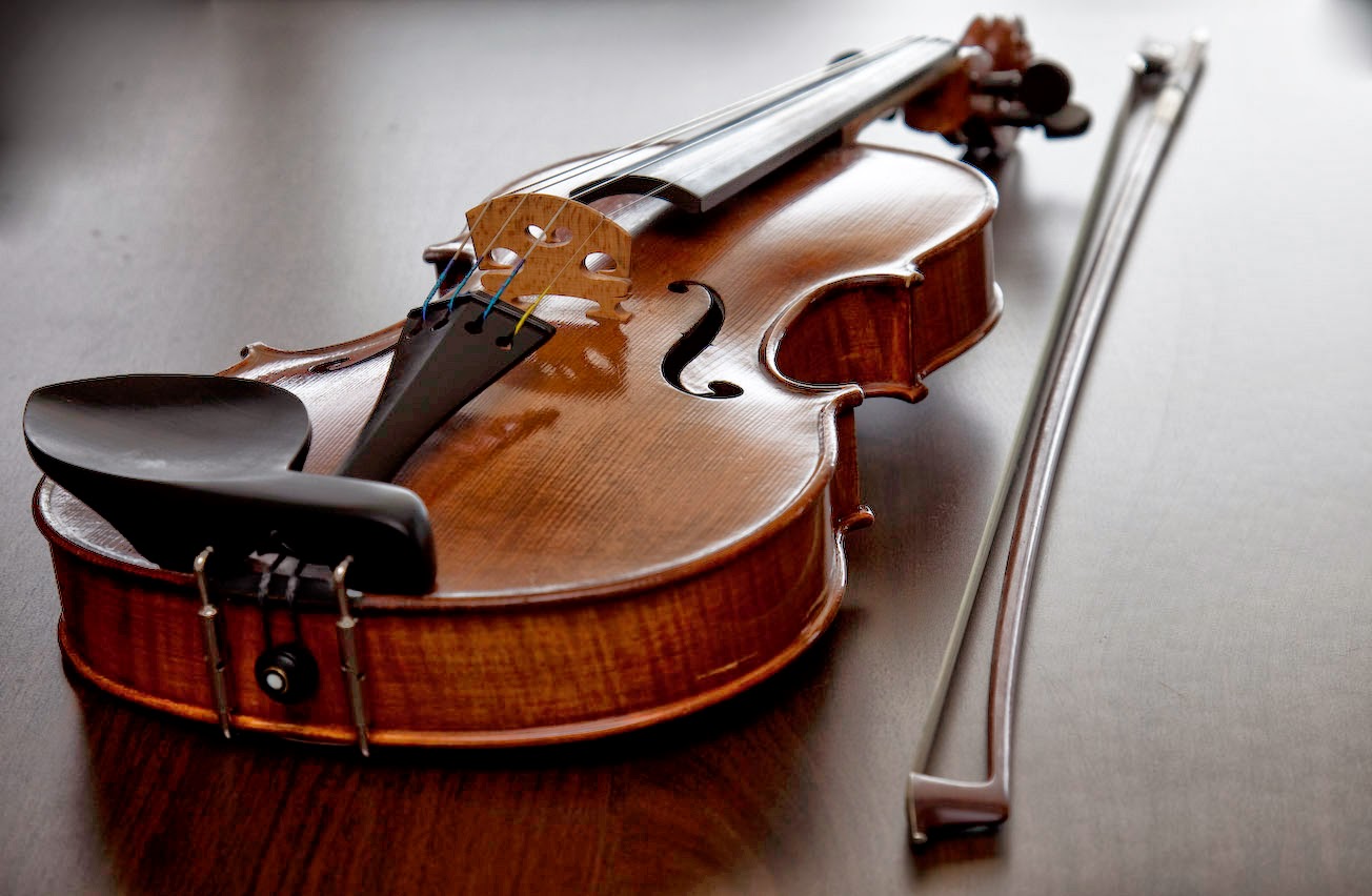 Violin Wallpaper