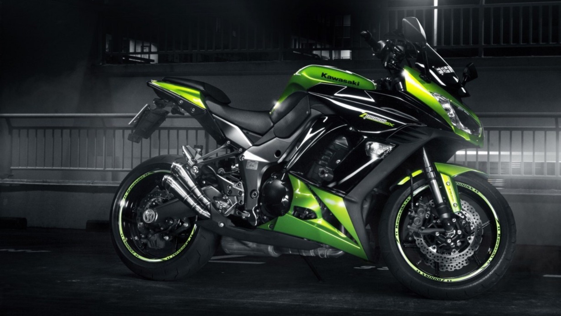 Motorcycle Kawasaki Ninja ZX 10R Speed Track wallpaper