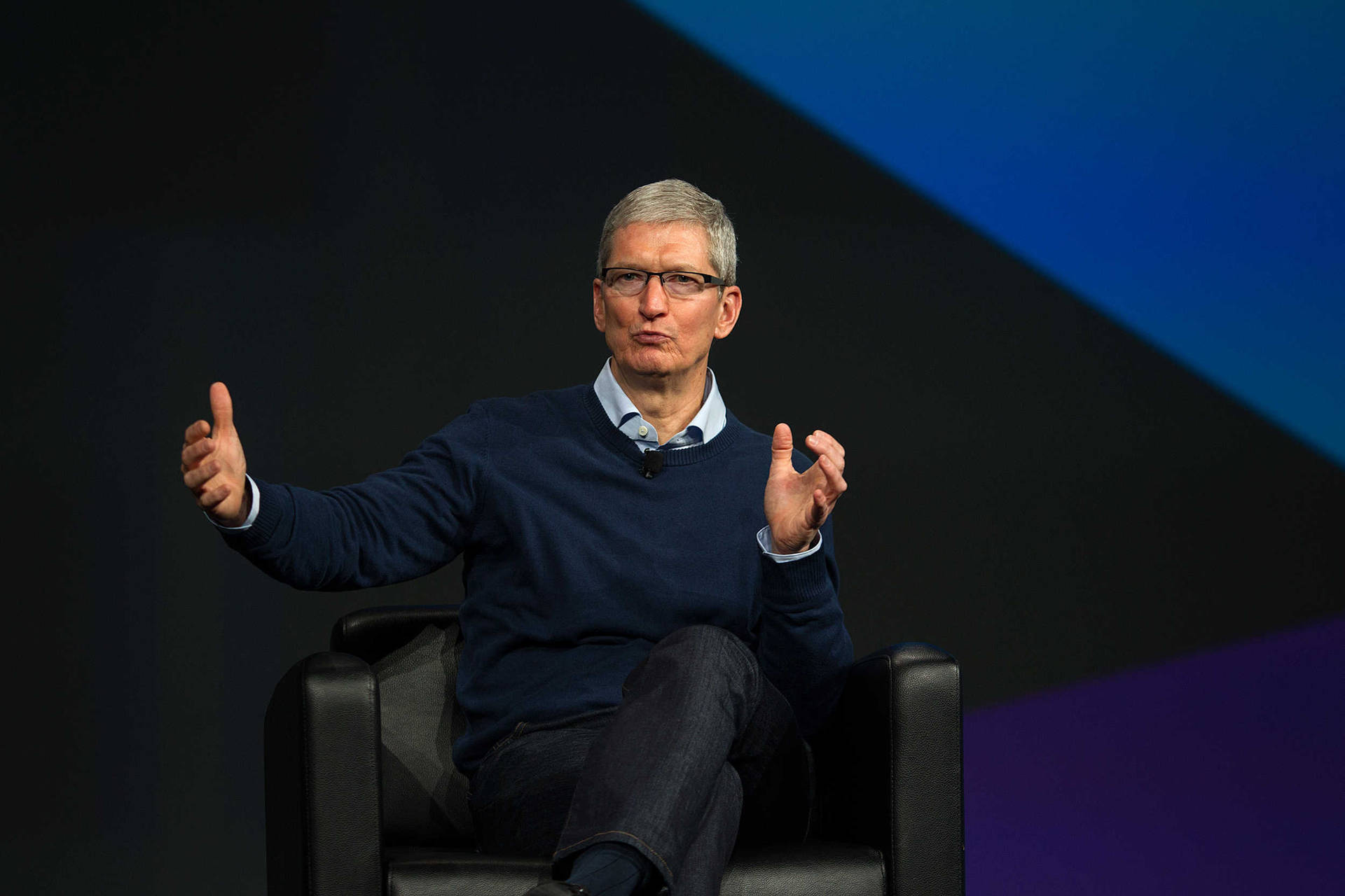 Tim Cook Tv Inter Personality Wallpaper