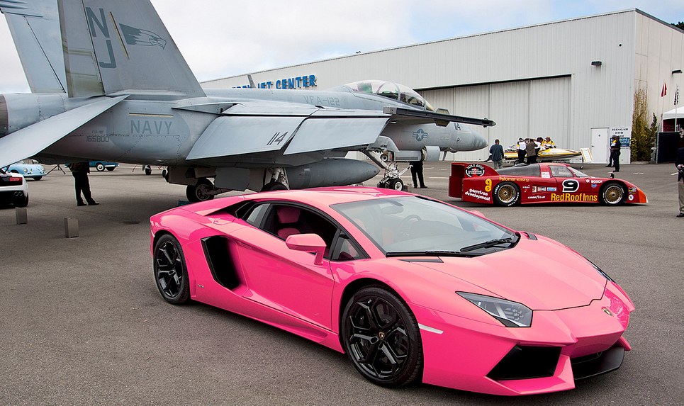China Garage We Just Love Cars Lamborghini Aventador Pink