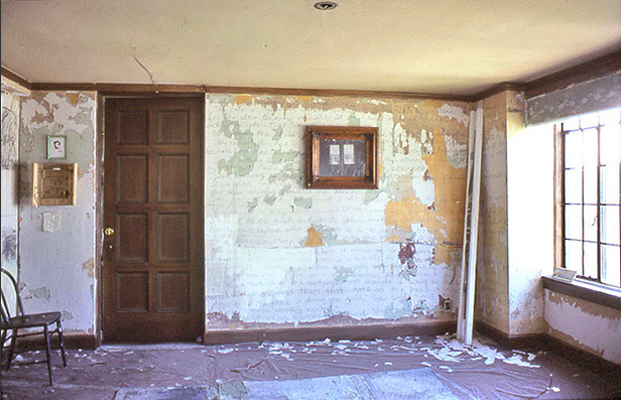 An image from an 1989 installation The Yellow Wallpaper by artist