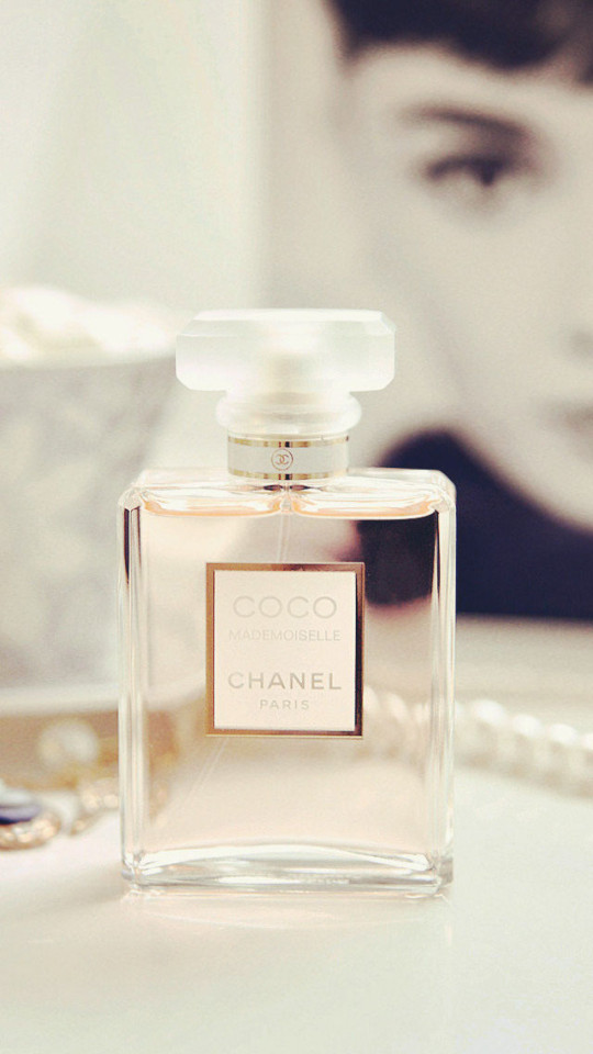 Coco Chanel Wallpaper   iPhone Wallpapers 540x960