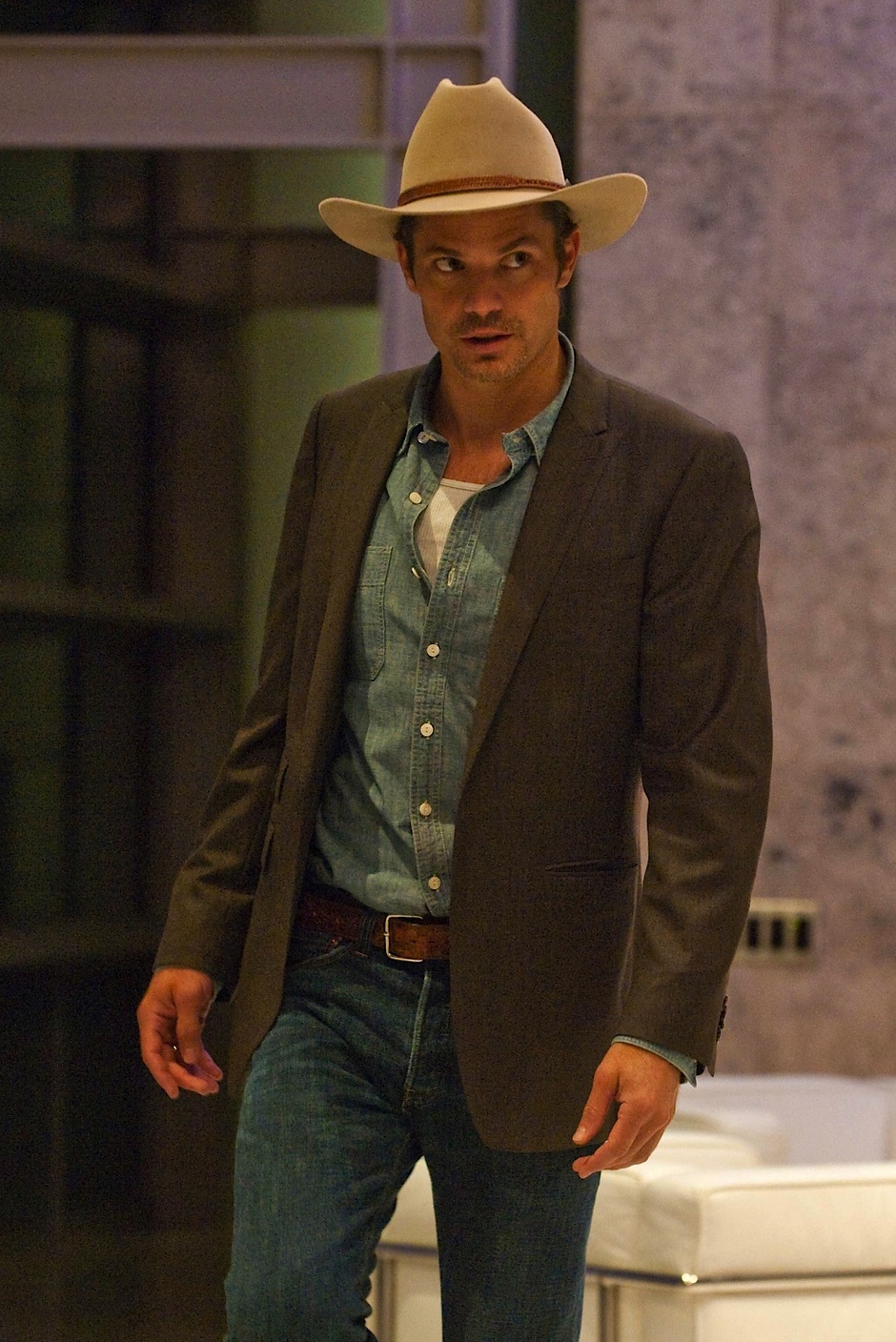 Timothy Olyphant As Deputy U S Marshal Raylan Givens On Justified