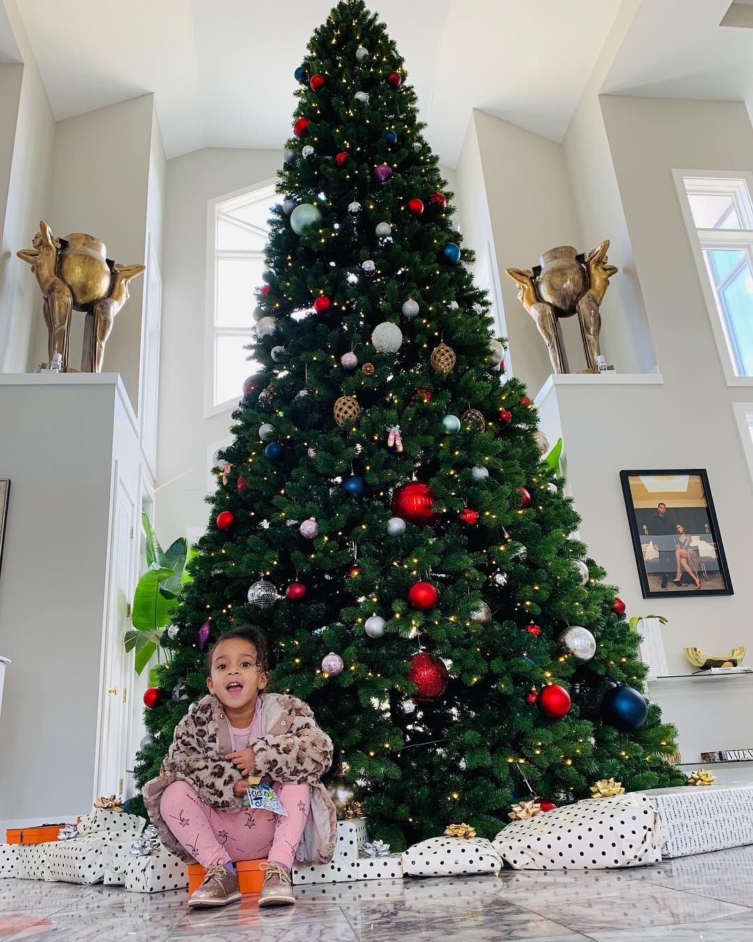 How Celebrities Decorated Their Homes For The Holidays Decoration